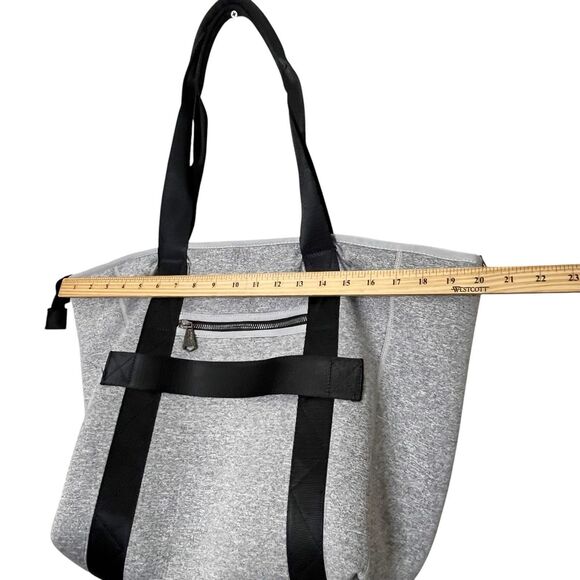 Aimee Kestenberg Capri Tote Bag Large Gray Black Neoprene Travel Shoulder Zip - Picture 9 of 12